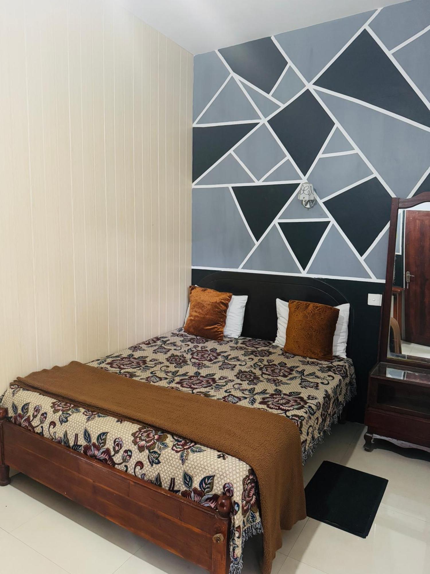 Hotel Siumi Rest Nallathanniya