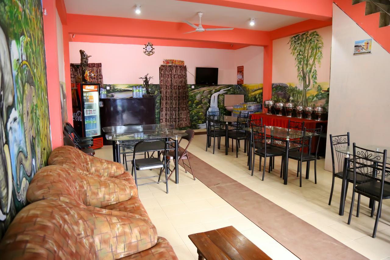 Siumi Rest Hotel Nallathanniya